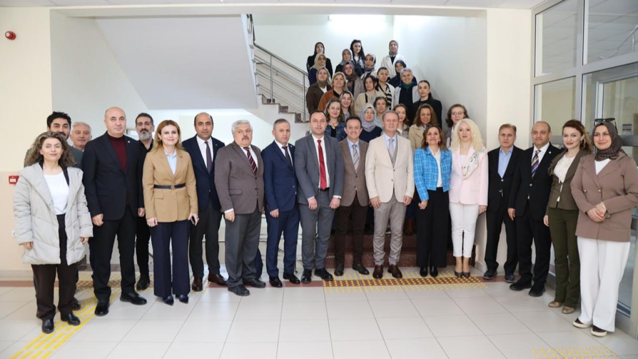 Anneler İçin Eğitim Seferberliği Başladı