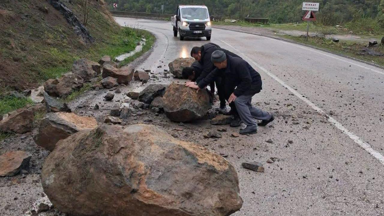 Aybastı’da Heyelan Korkuttu