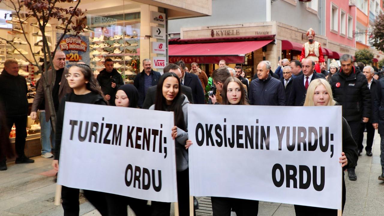Turizm Haftası Kortejle Başladı