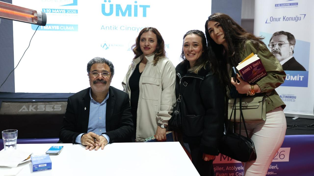 Ahmet Ümit'e Ordu’da Yoğun İlgi