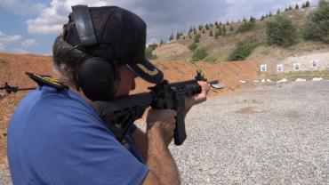Eğitimde Polis Kazara Kendini Vurdu