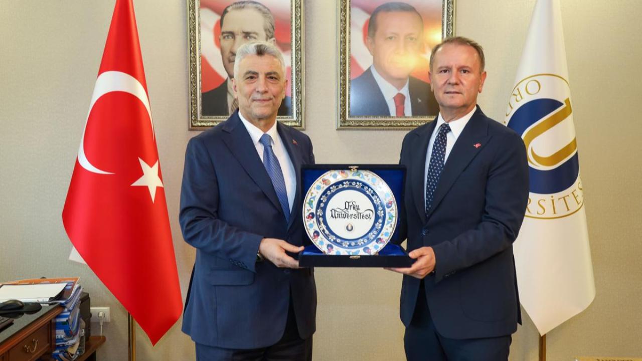Ticaret Bakanı Bolat’tan Rektör Baş'a Ziyaret