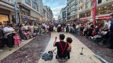 Tiyatro Festivali Çocukları Sevindirdi