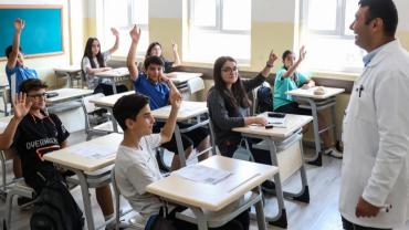 Derslerin saatleri değişti! Resmi Gazete’de yayımlandı