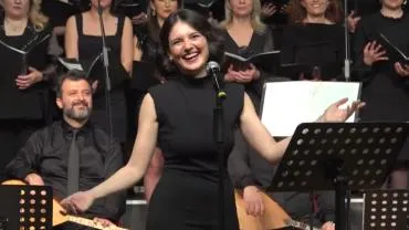 Ederlezi'yi Bir De Böyle Dinleyin! Aybüke Güzen Çiftçi'den Etkileyici Performans